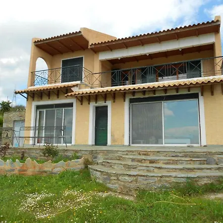 Hébergement de vacances House With 2 Bedrooms In Eubee With Wonderful Sea View And Furnished Garden